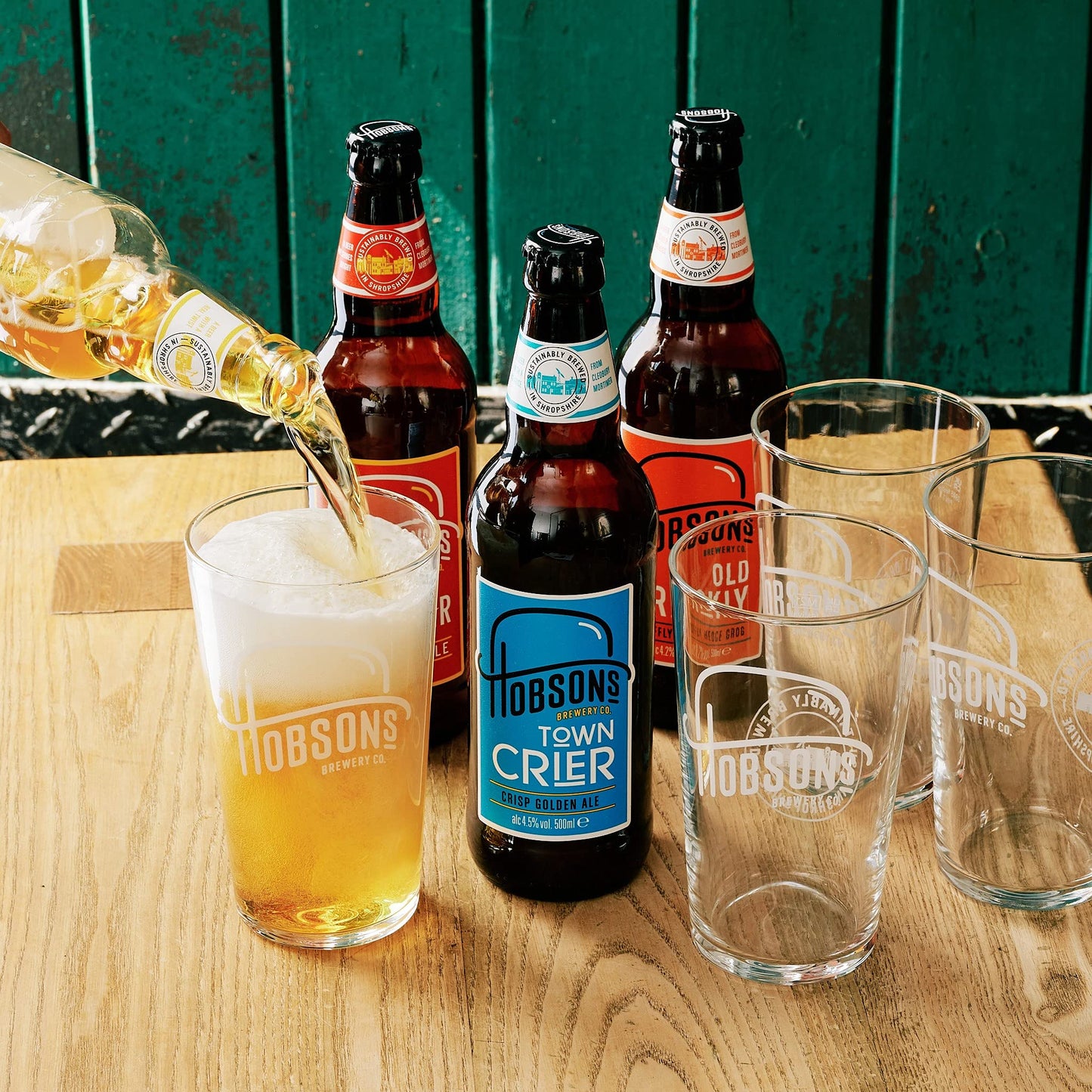 - Hobsons Premium Craft Beers Gift Set | Mixed Real Ale Taster Selection 6 x 500ml Bottle Pack -