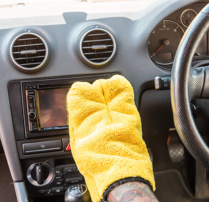 - Meguiar's G13616EU Quik Interior Detailer Cleaner | 473ml -
